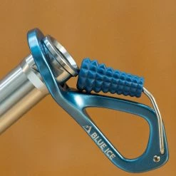 Ice Climbing Blue Ice Aero Lite Ice Screw