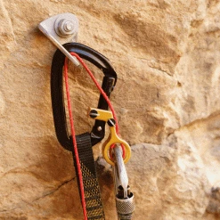 The Firefly Quickdraw Retriever Hardware